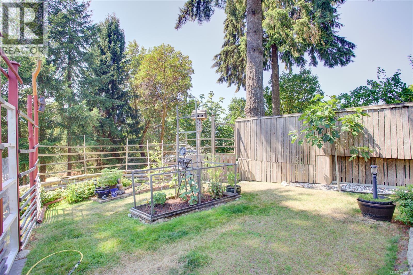 10660 Cedar Dr Property Photo 56