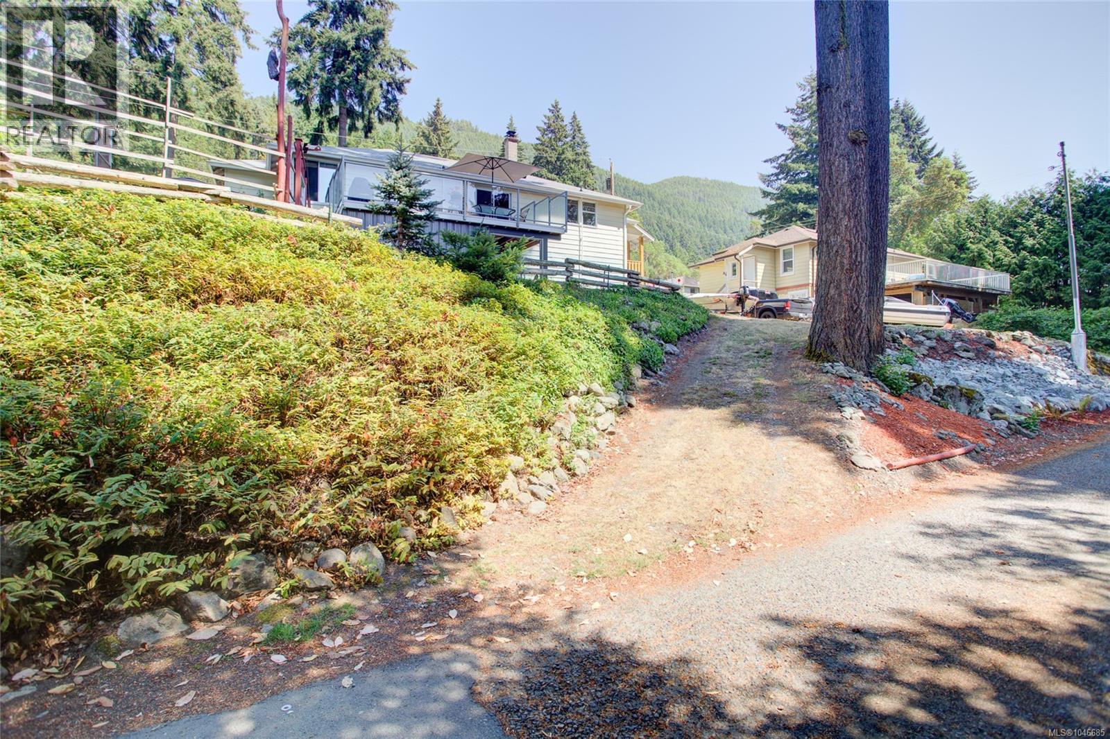 10660 Cedar Dr Property Photo 63