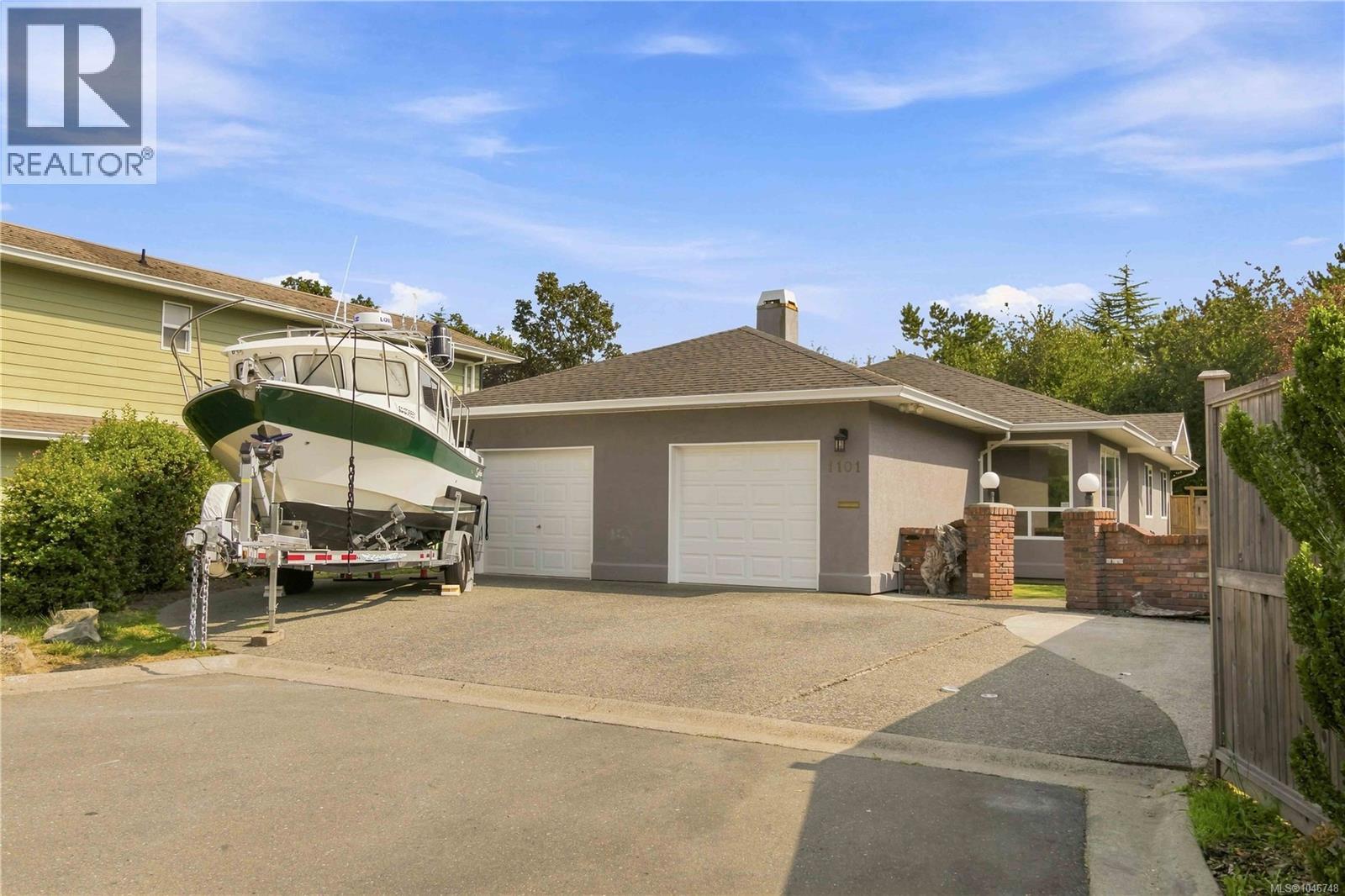1101 Berkeley Pl Property Photo 3
