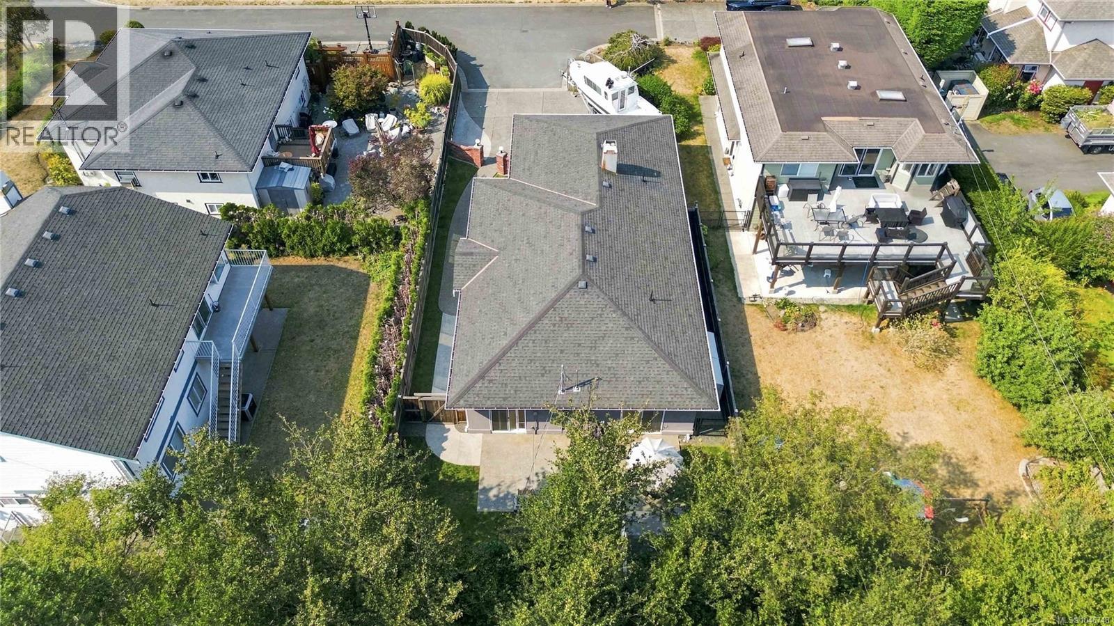 1101 Berkeley Pl Property Photo 45
