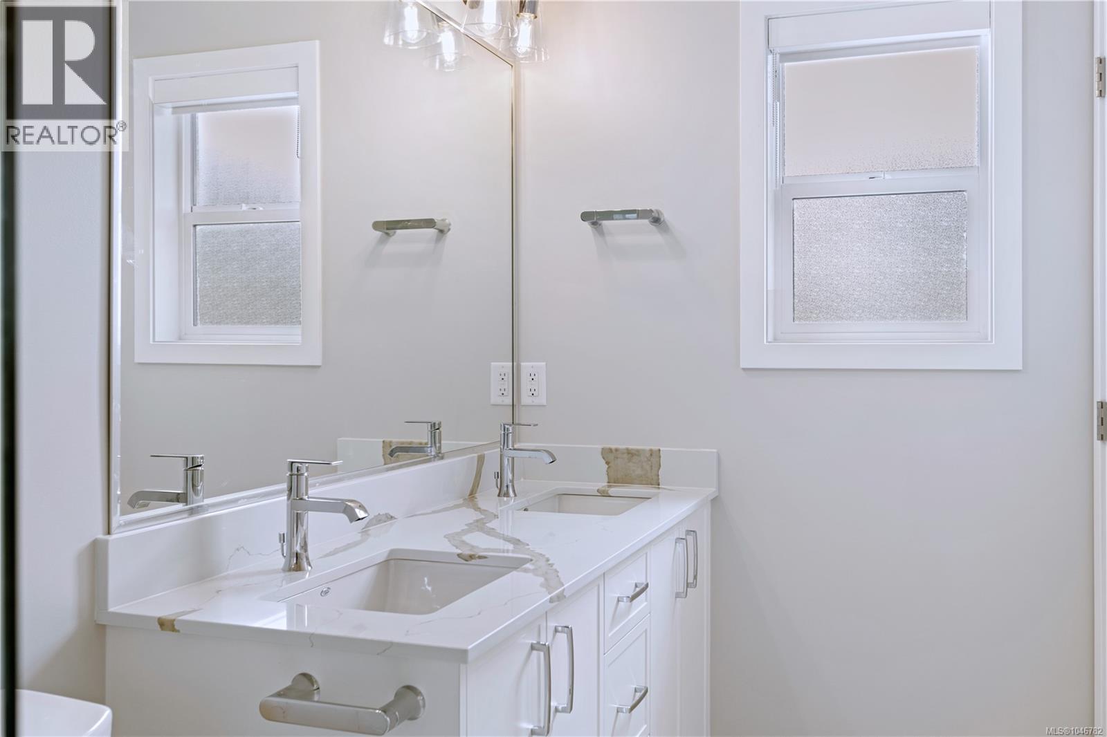 2875 Ledgestone Cres Property Photo 19