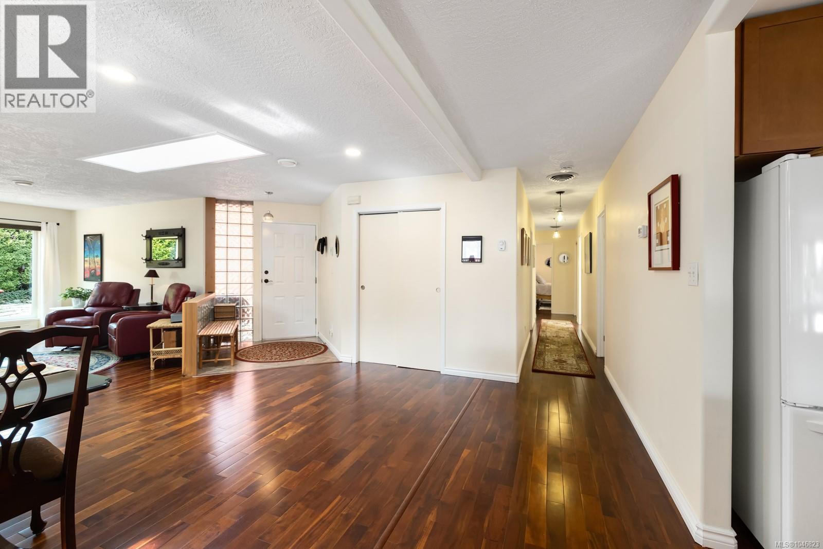 5 3285 Ash Rd Property Photo 23