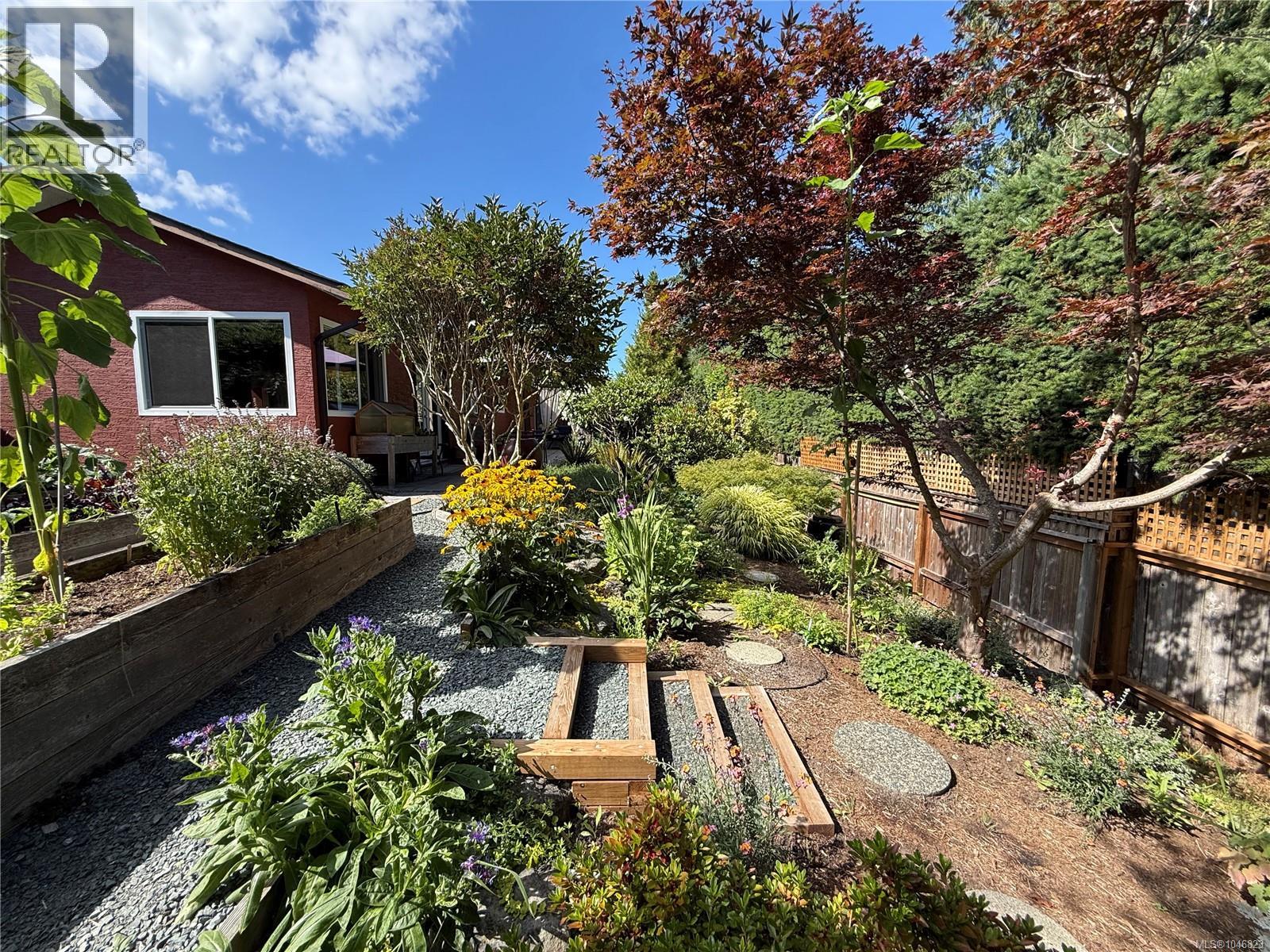 5 3285 Ash Rd Property Photo 45
