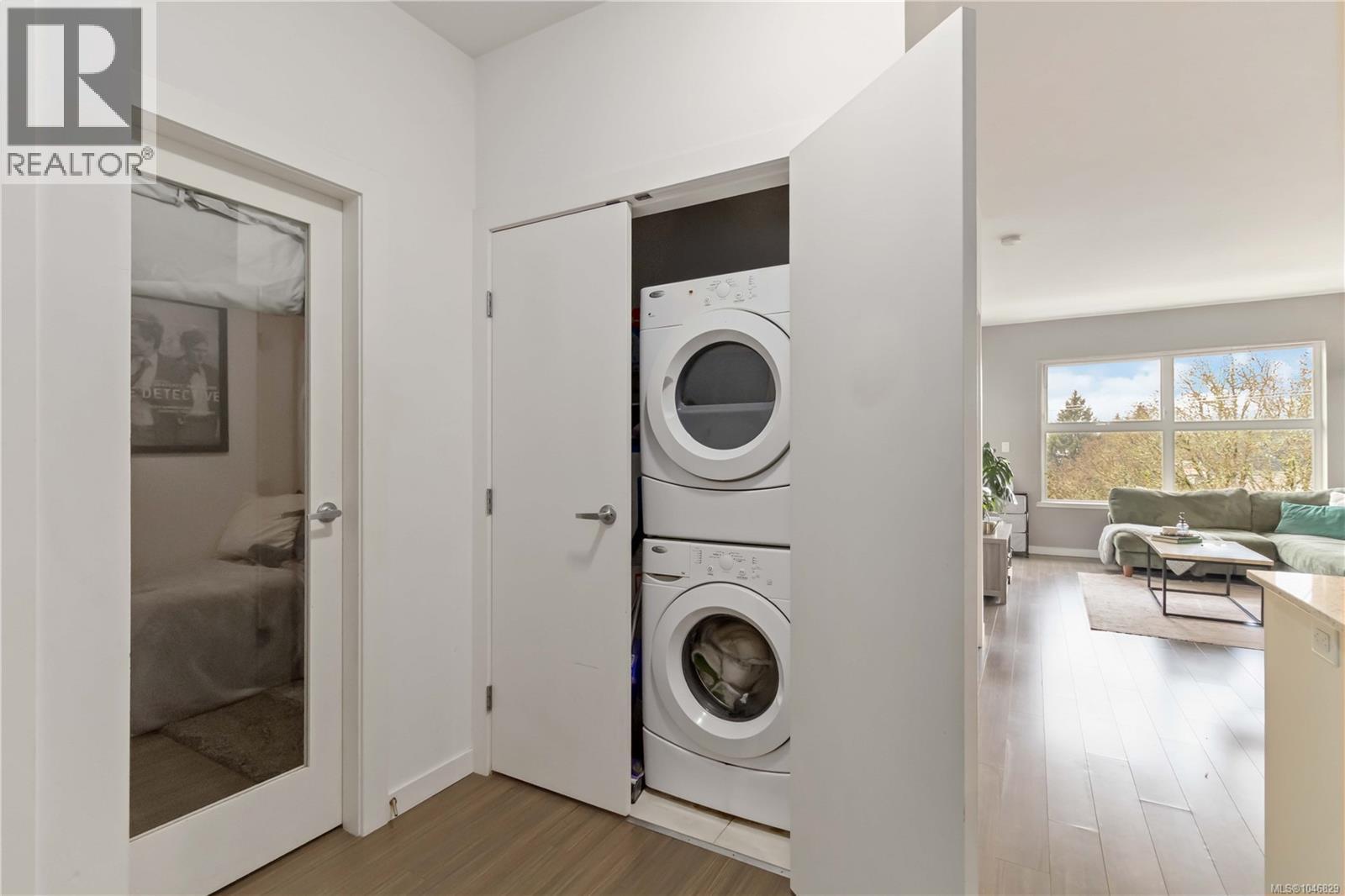 420 2871 Jacklin Rd Property Photo 12