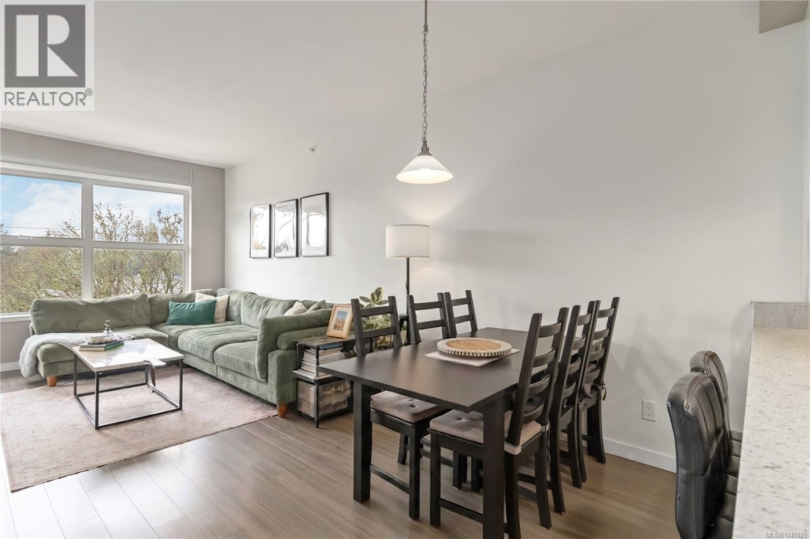 420 2871 Jacklin Rd Property Photo 13