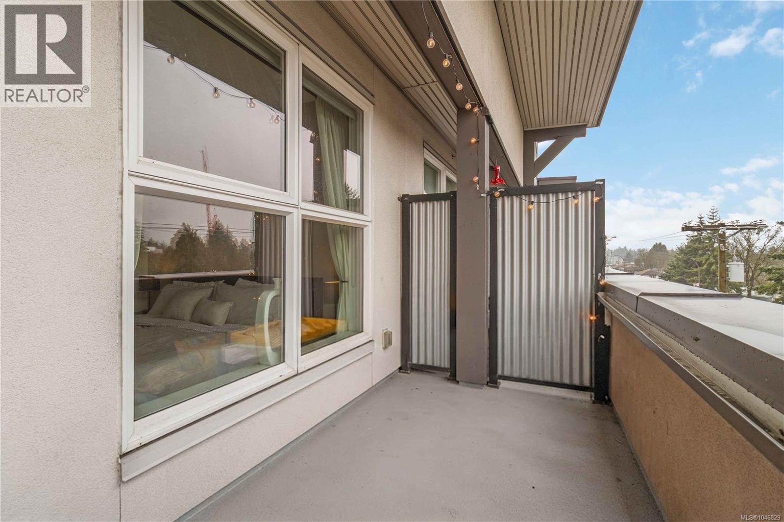420 2871 Jacklin Rd Property Photo 23