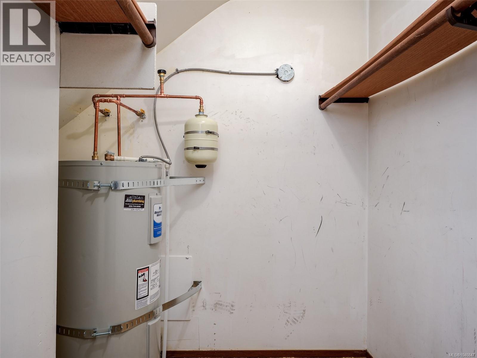 111 Michigan St Property Photo 24