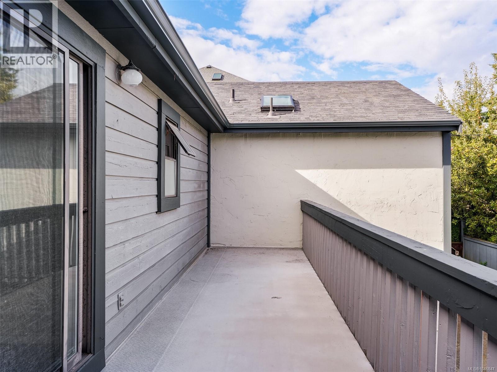 111 Michigan St Property Photo 27