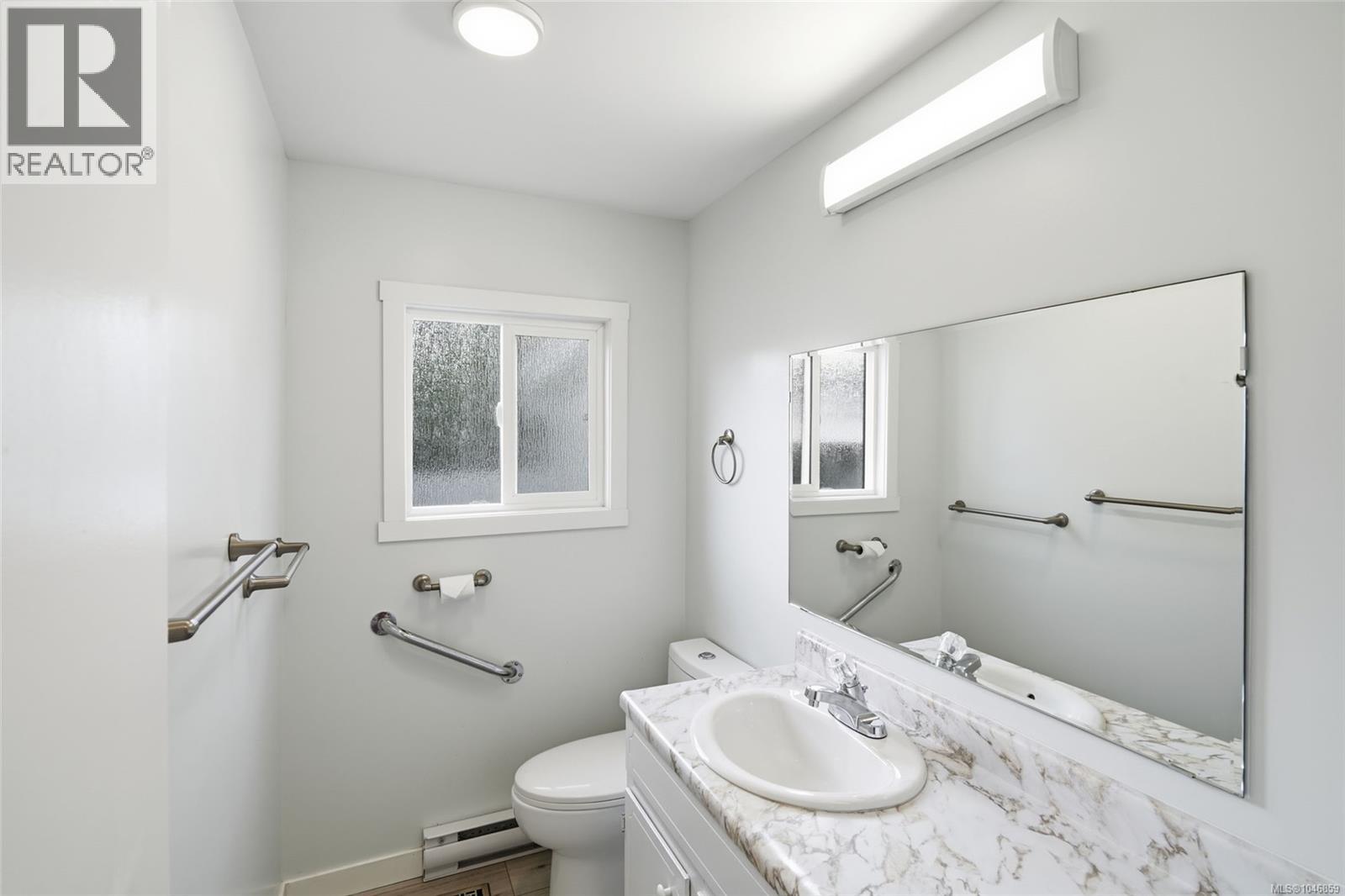 4 6325 Metral Dr Property Photo 30