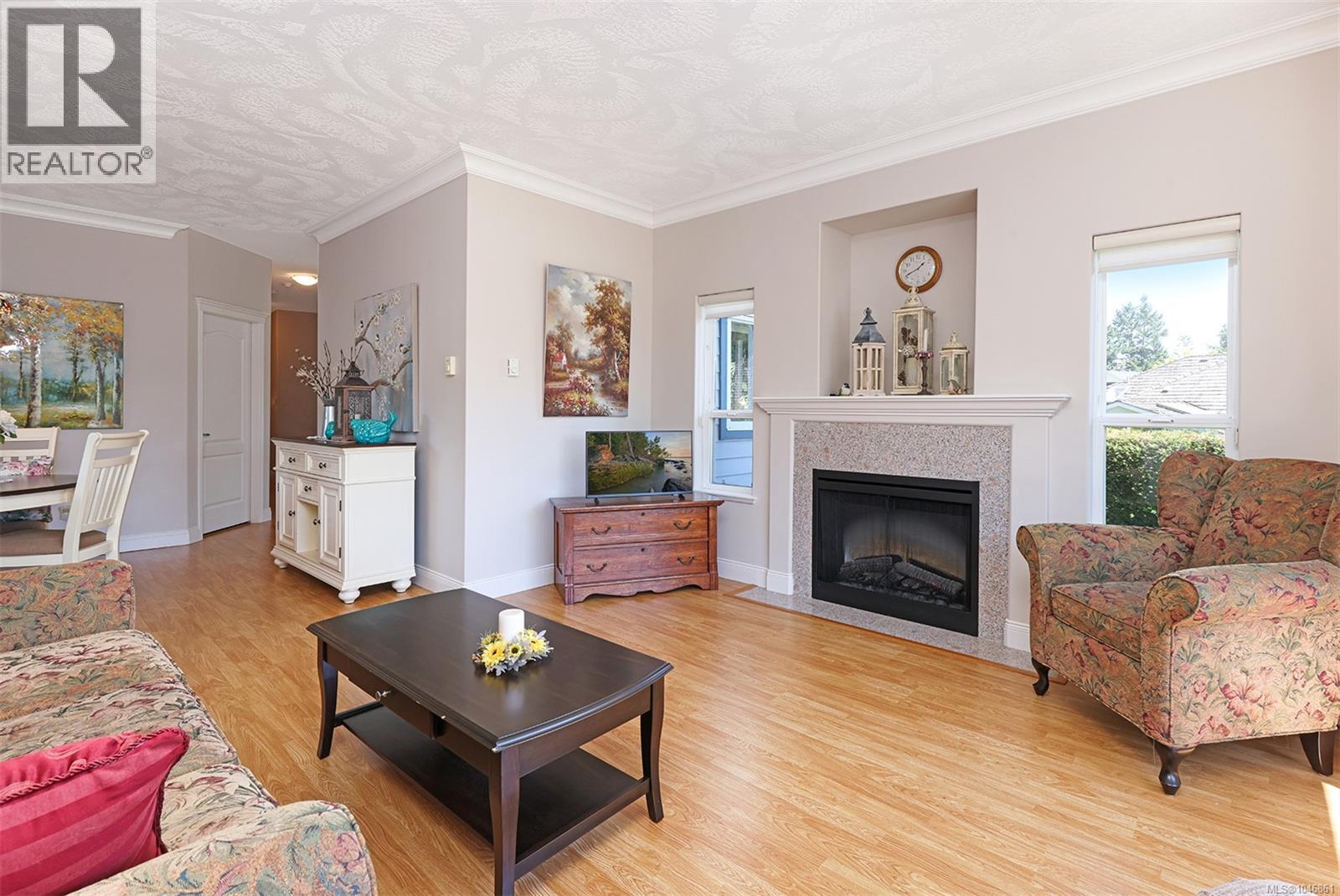 16 1646 Balmoral Ave Property Photo 6