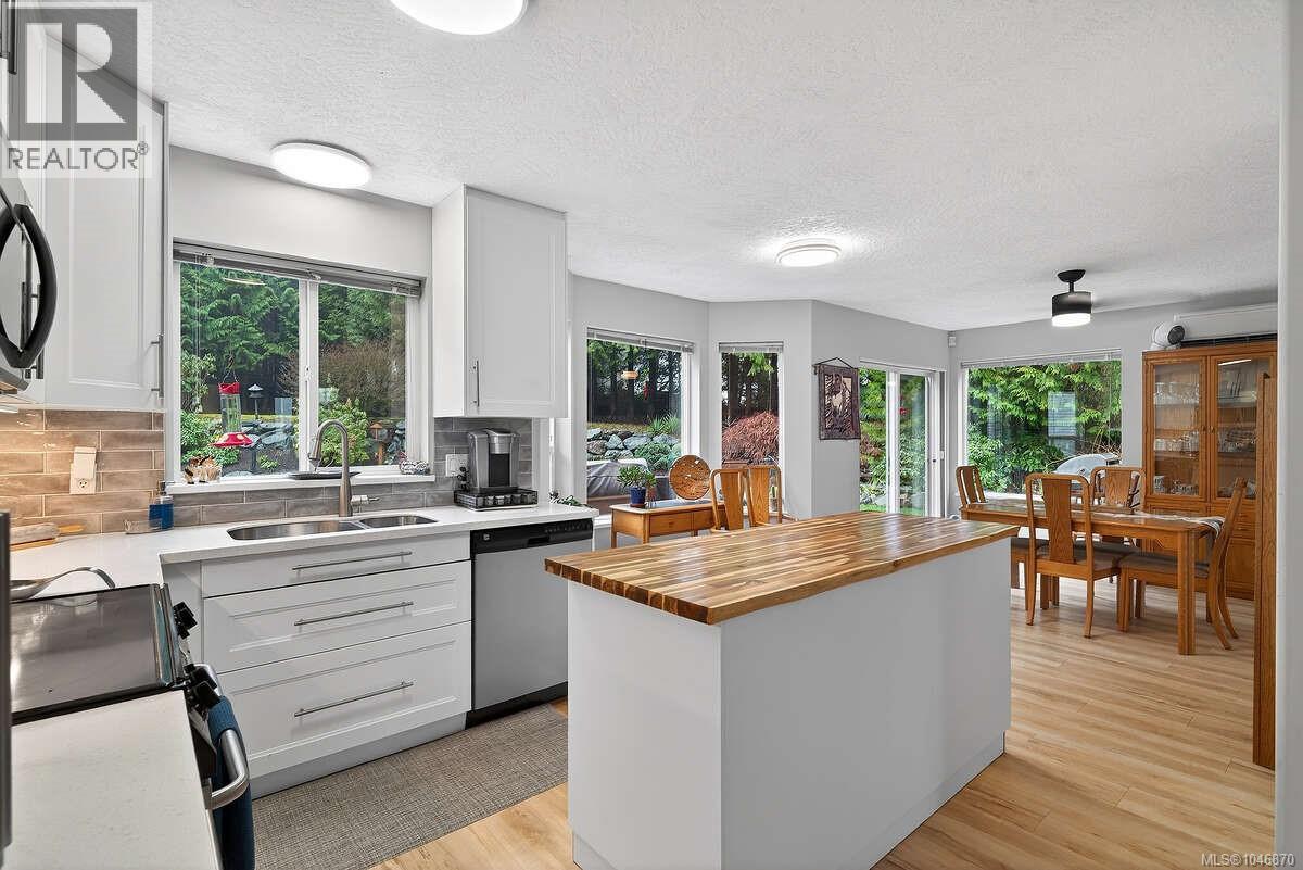 1136 Corcan Rd Property Photo 4