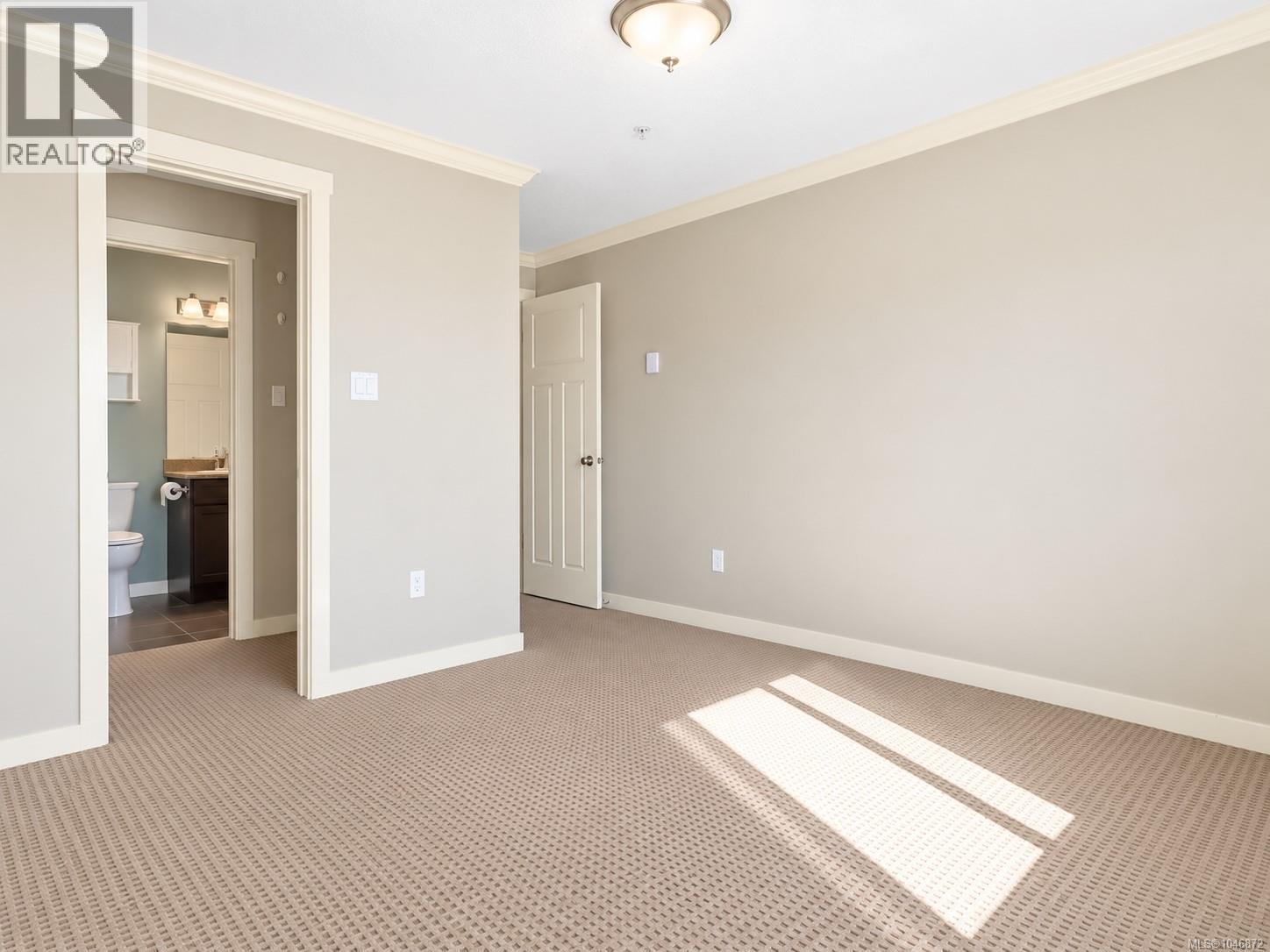 104 2153 Ridgemont Pl Property Photo 11