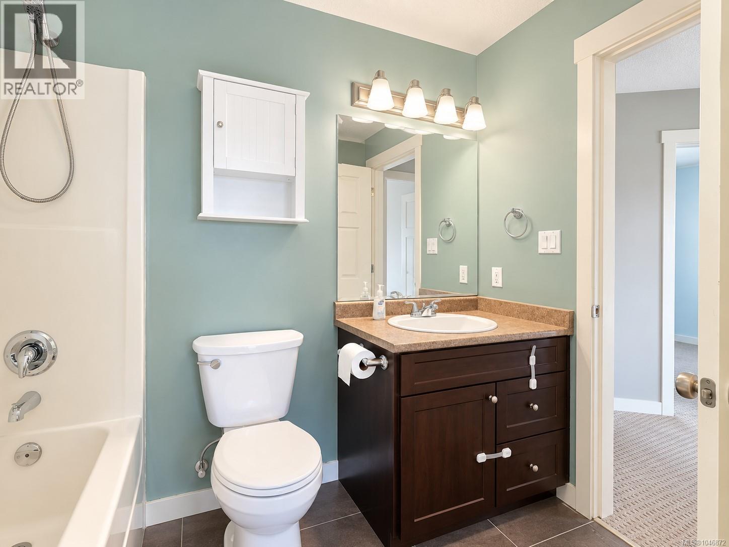 104 2153 Ridgemont Pl Property Photo 13