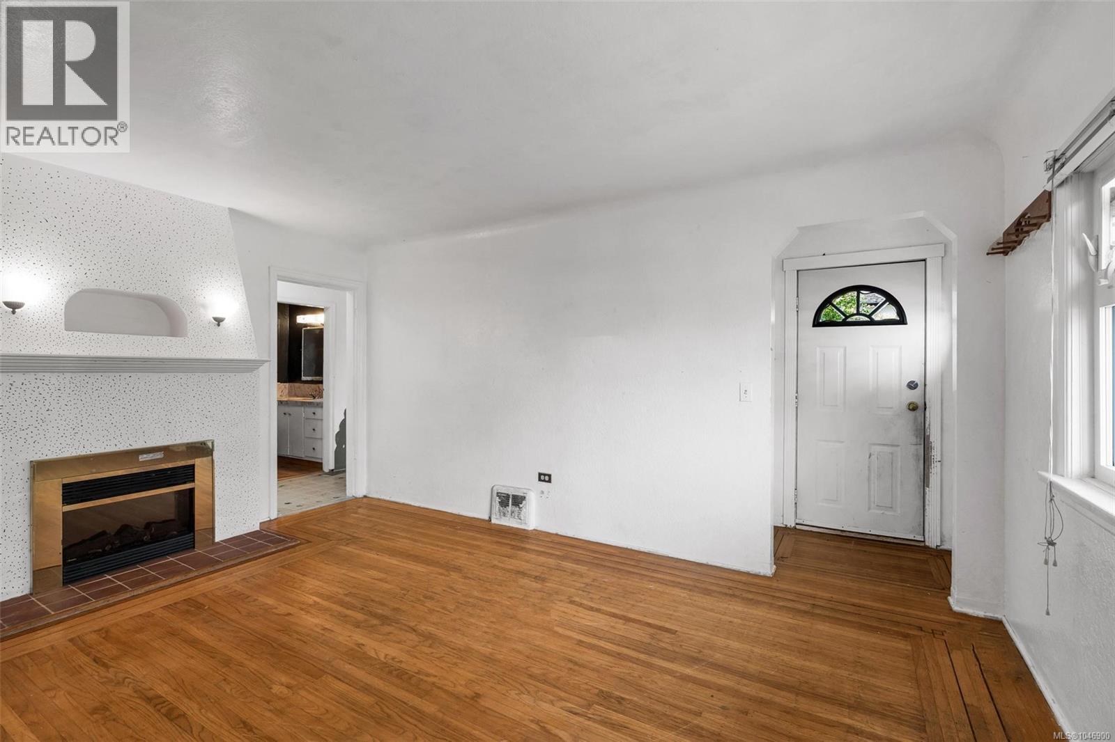 1669 Kisber Ave Property Photo 3