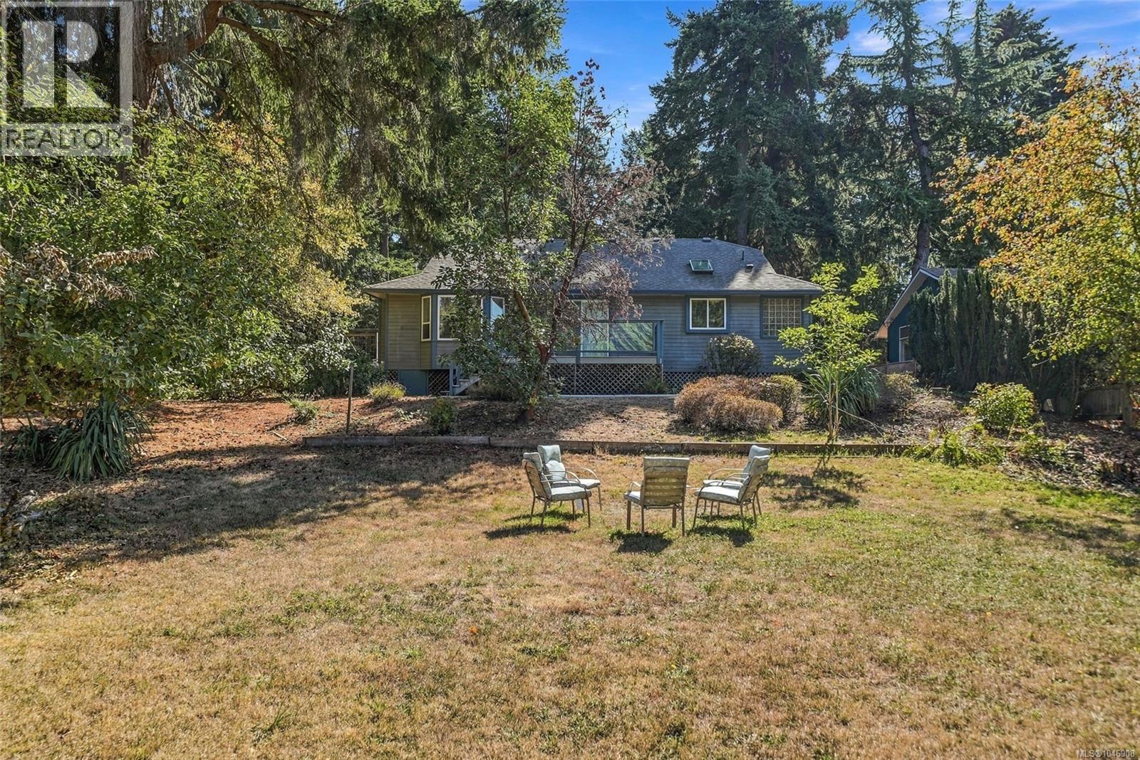 821 Shorewood Dr Property Photo 33