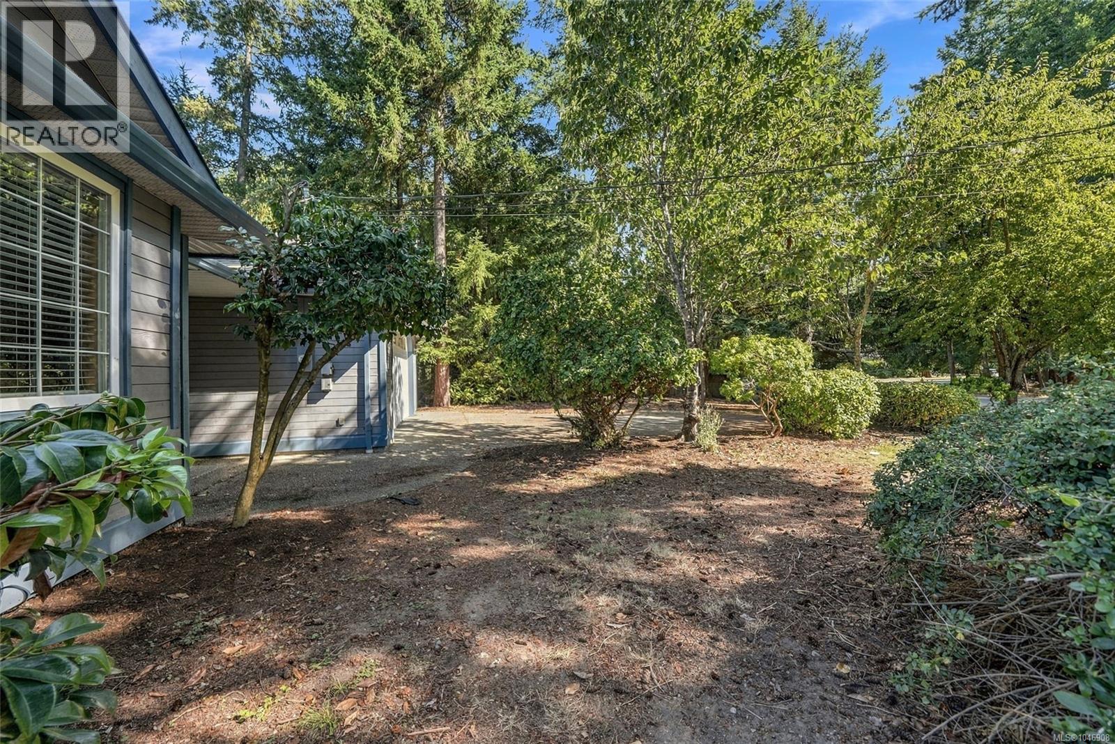 821 Shorewood Dr Property Photo 37
