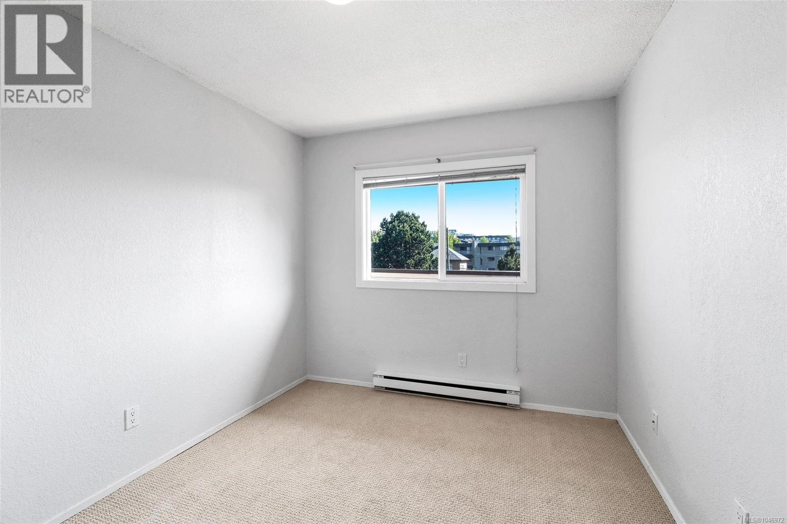 417 909 Pembroke St Property Photo 9