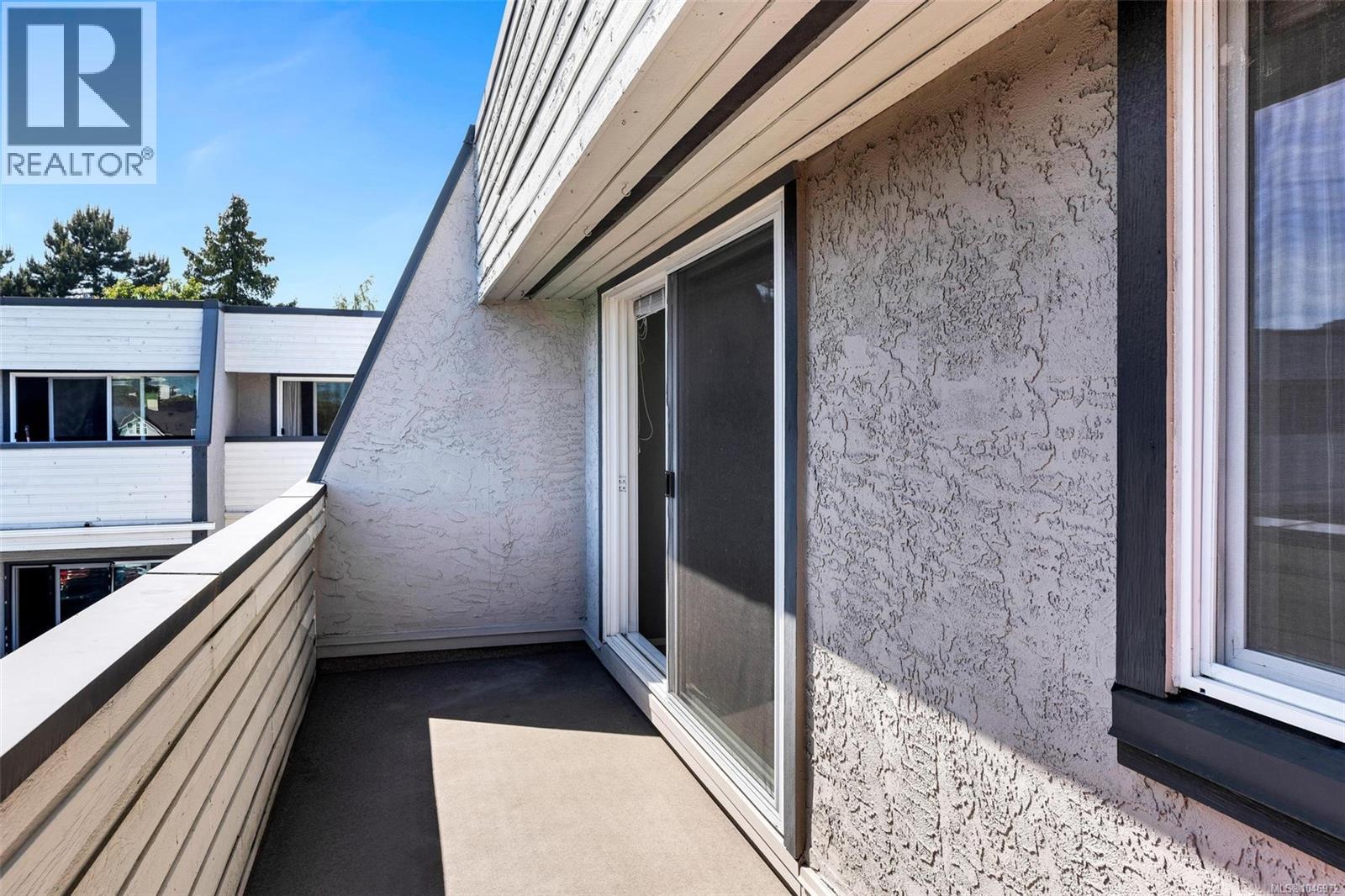 417 909 Pembroke St Property Photo 17