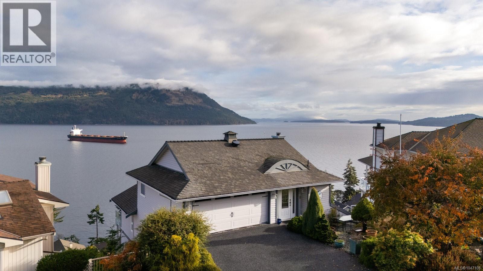 3697 Marine Vista Property Photo 1