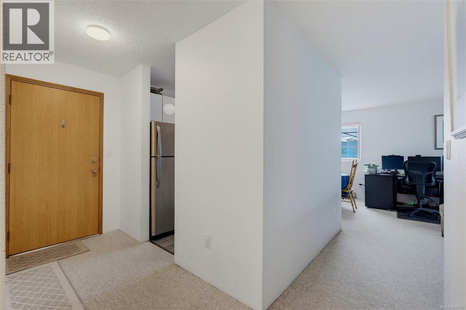 421 3255 Glasgow Ave Property Photo 8