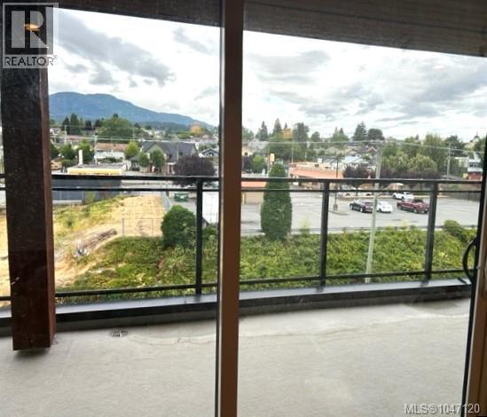 502 147 Haliburton St Property Photo 11