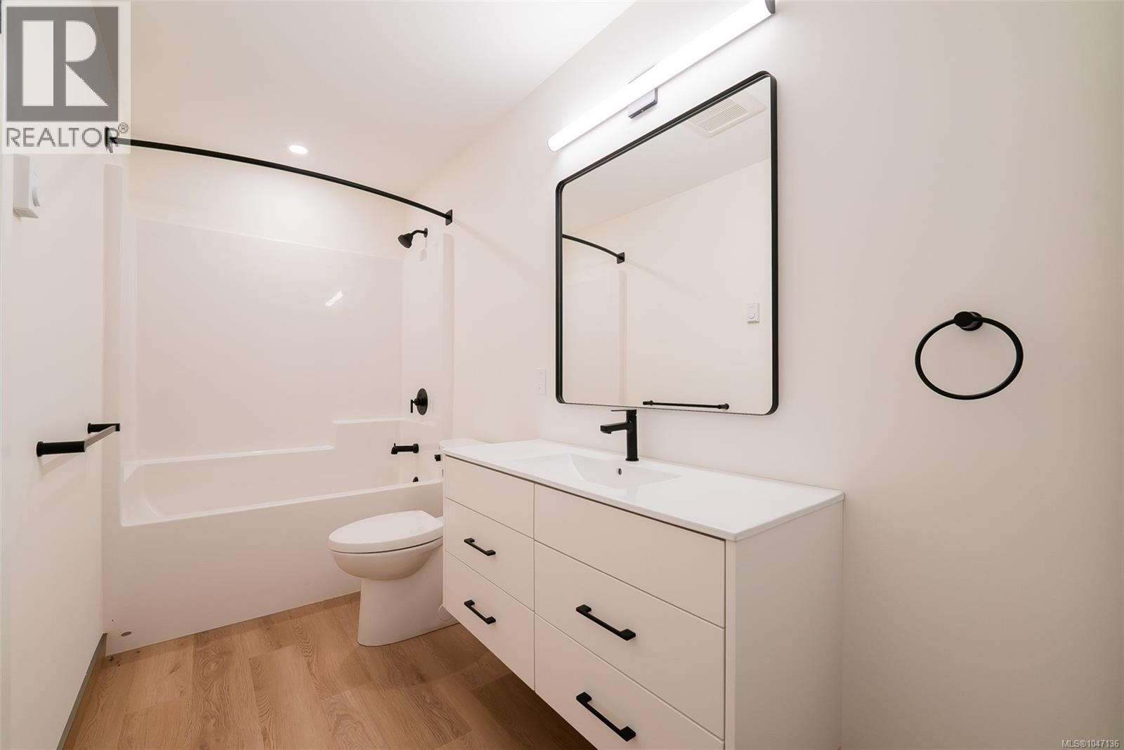 111 Raven Way Property Photo 14