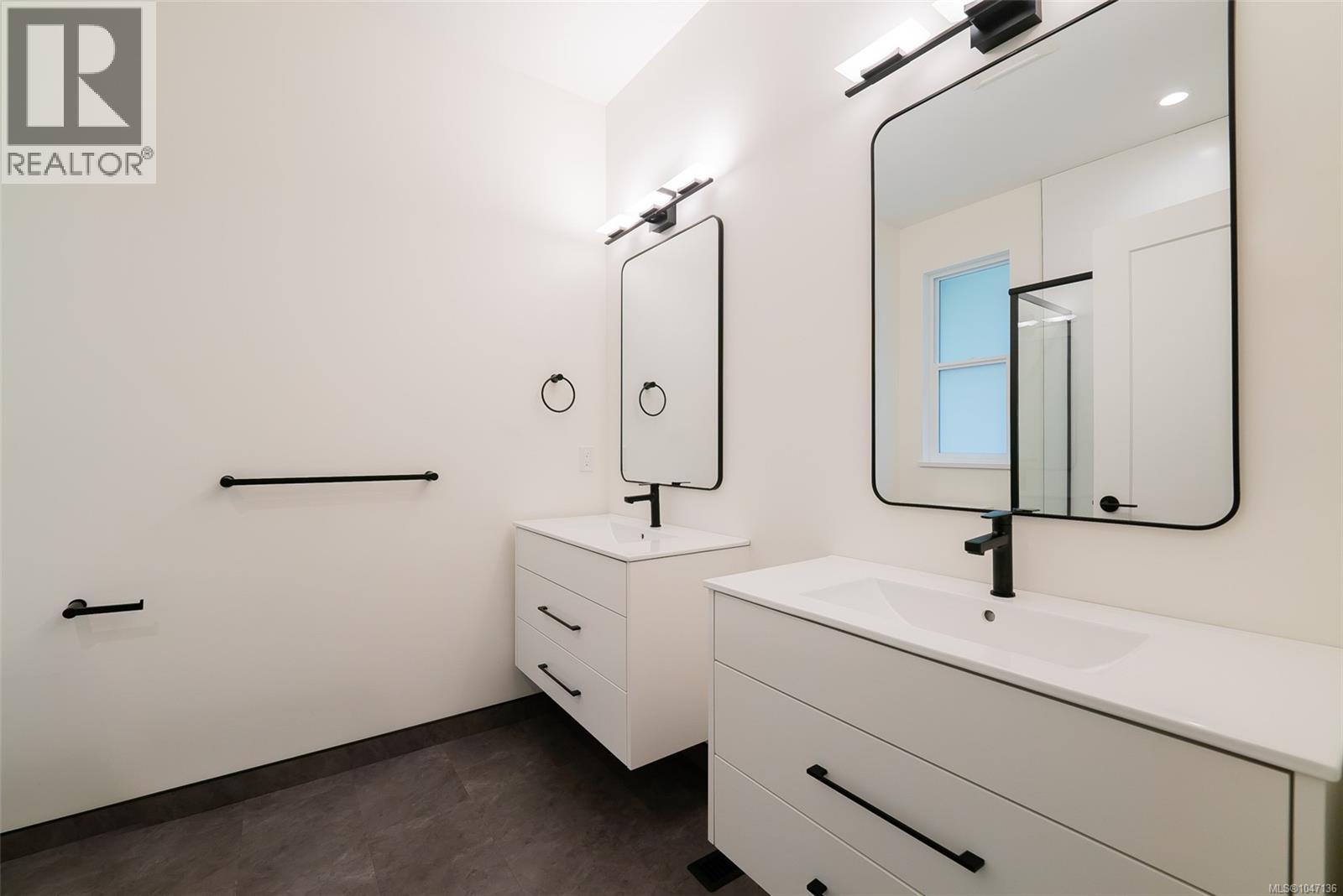 111 Raven Way Property Photo 24