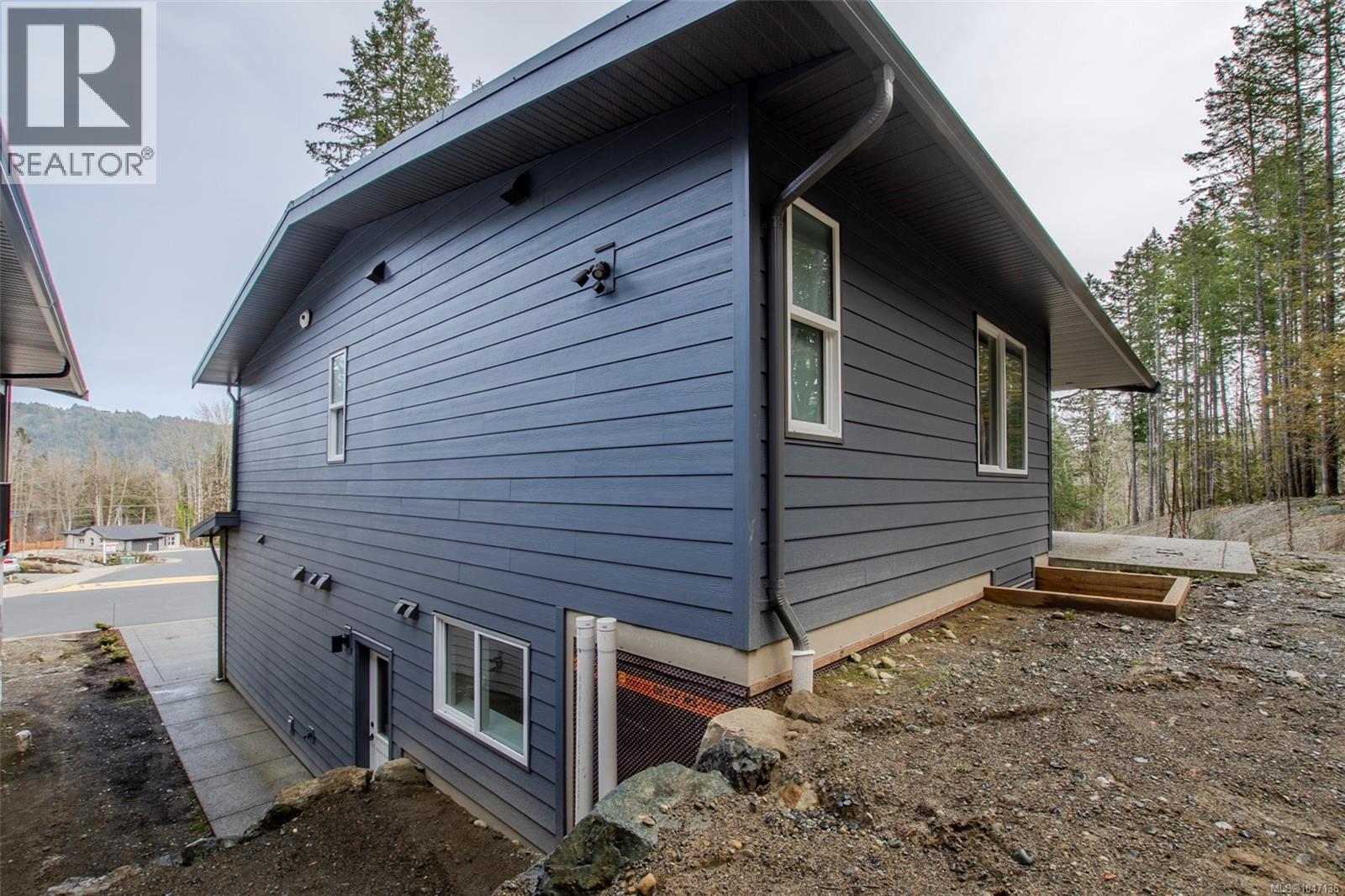 111 Raven Way Property Photo 42