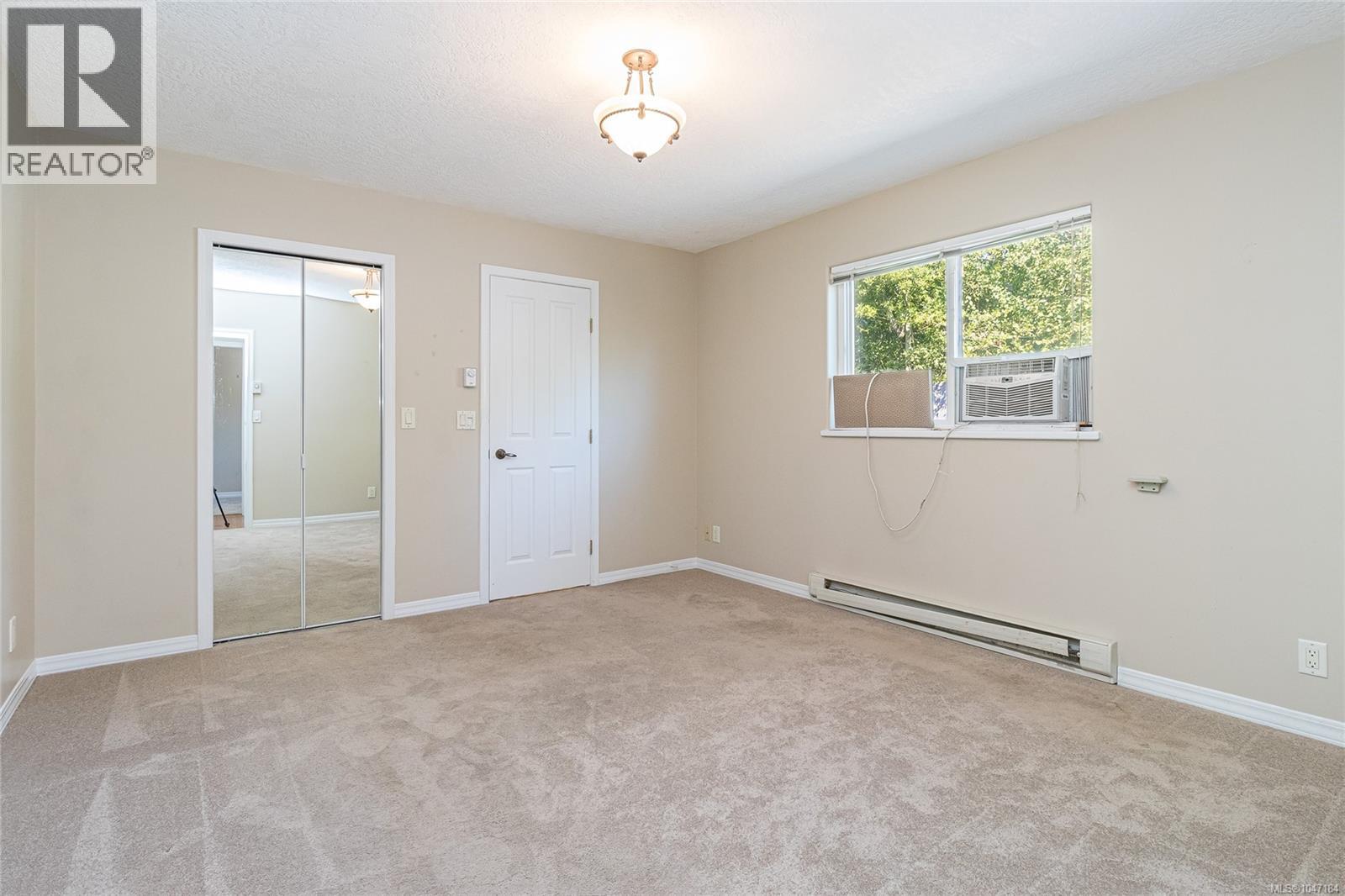 920 Mcdonald St Property Photo 33