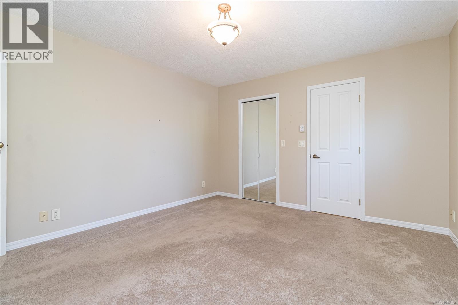 920 Mcdonald St Property Photo 34