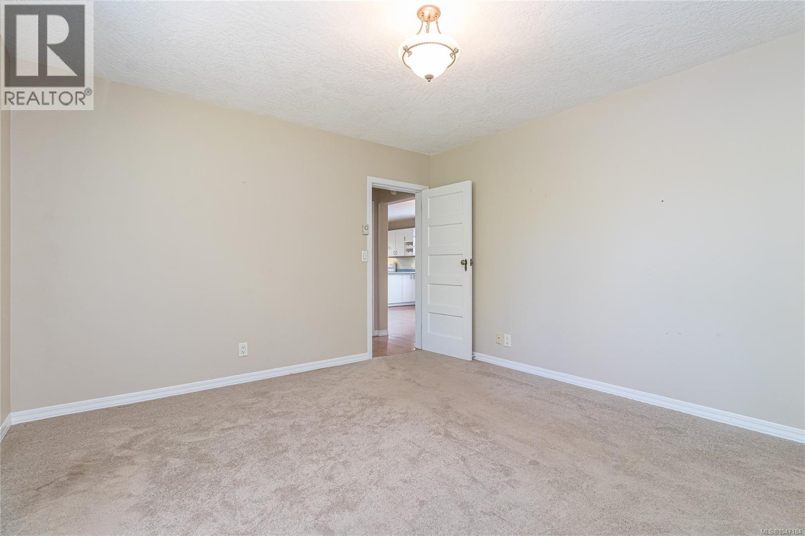 920 Mcdonald St Property Photo 36