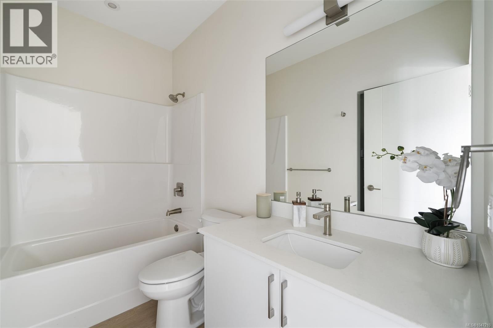 303 777 Station Ave Property Photo 12