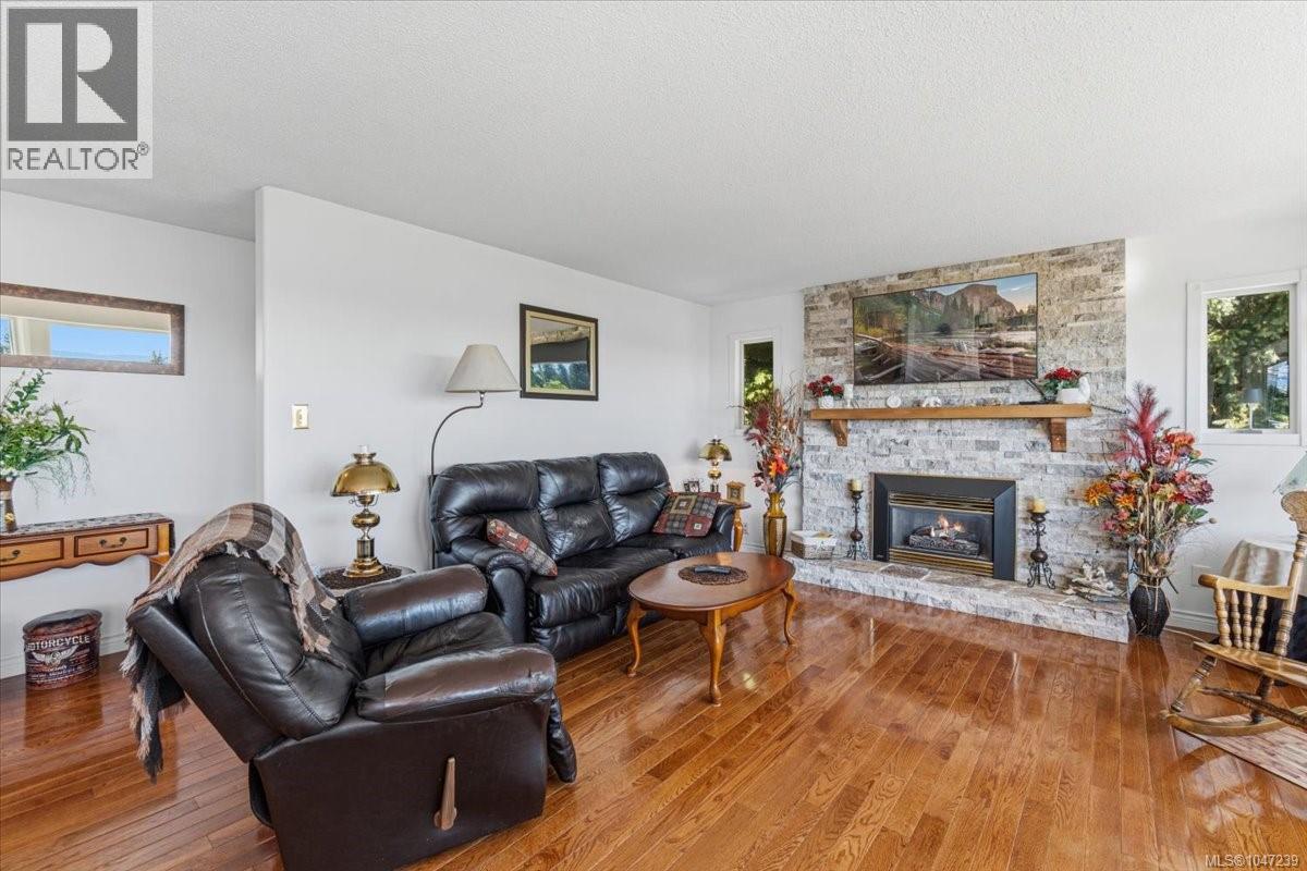 422 Battie Dr Property Photo 13