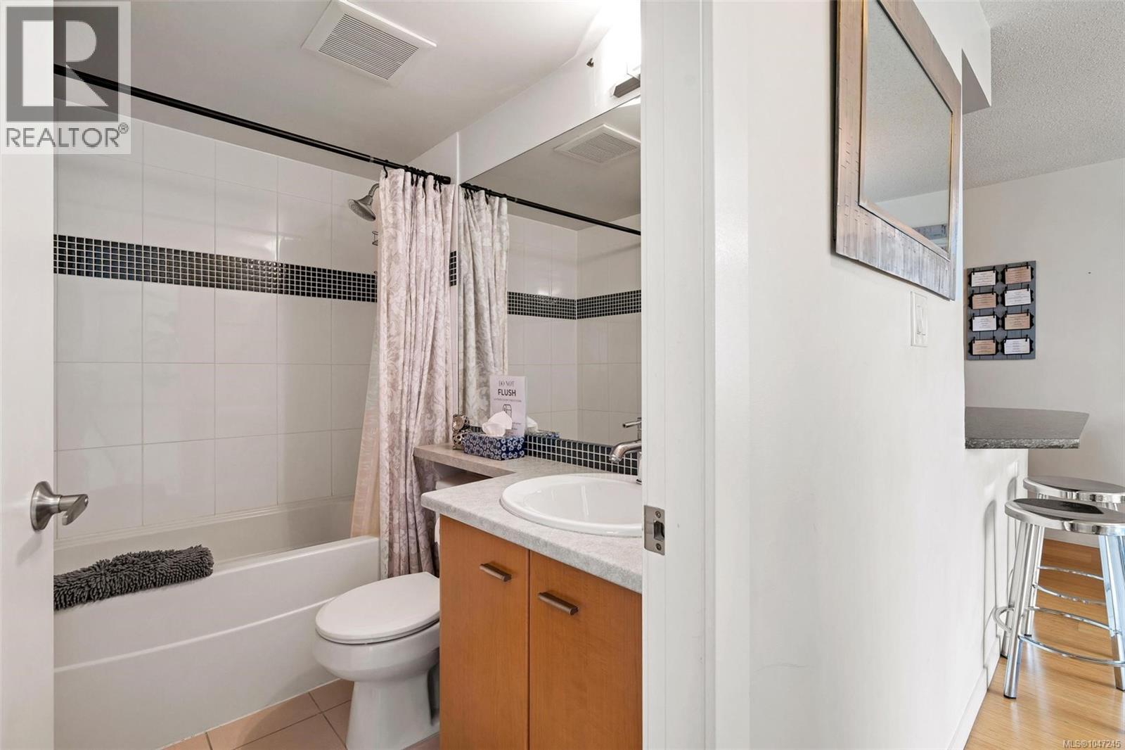 1502 751 Fairfield Rd Property Photo 21