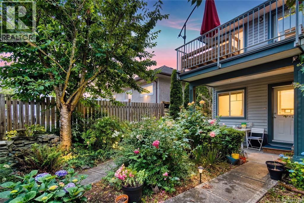202 211 Victoria Rd Property Photo 2