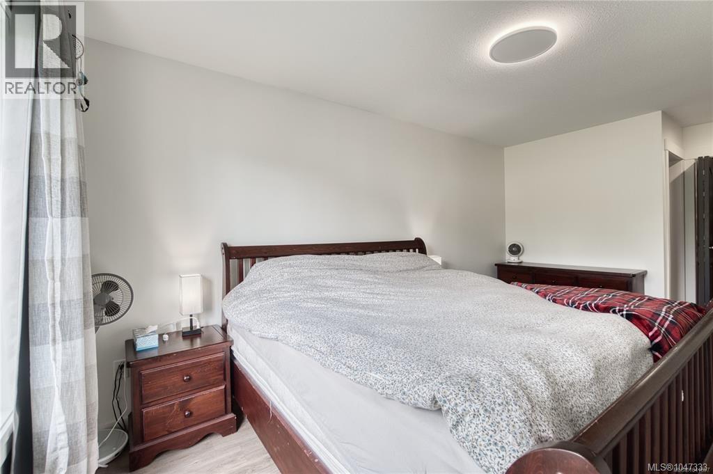 202 211 Victoria Rd Property Photo 18