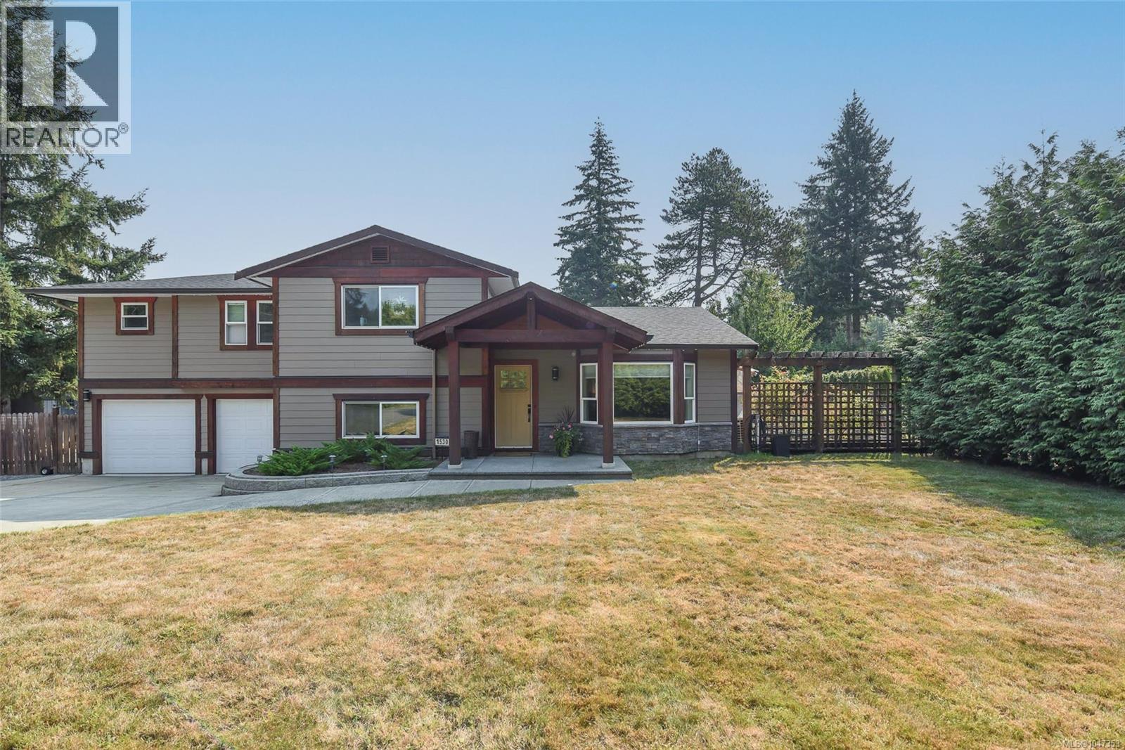 1530 Grayling Dr Property Photo 1