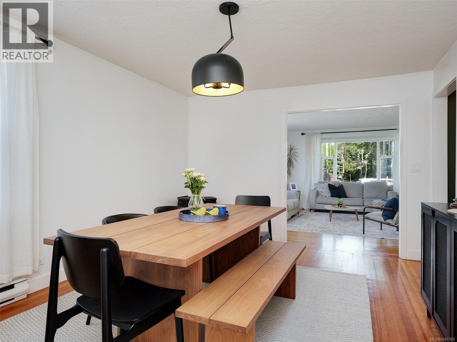 15 Pilot St Property Photo 6