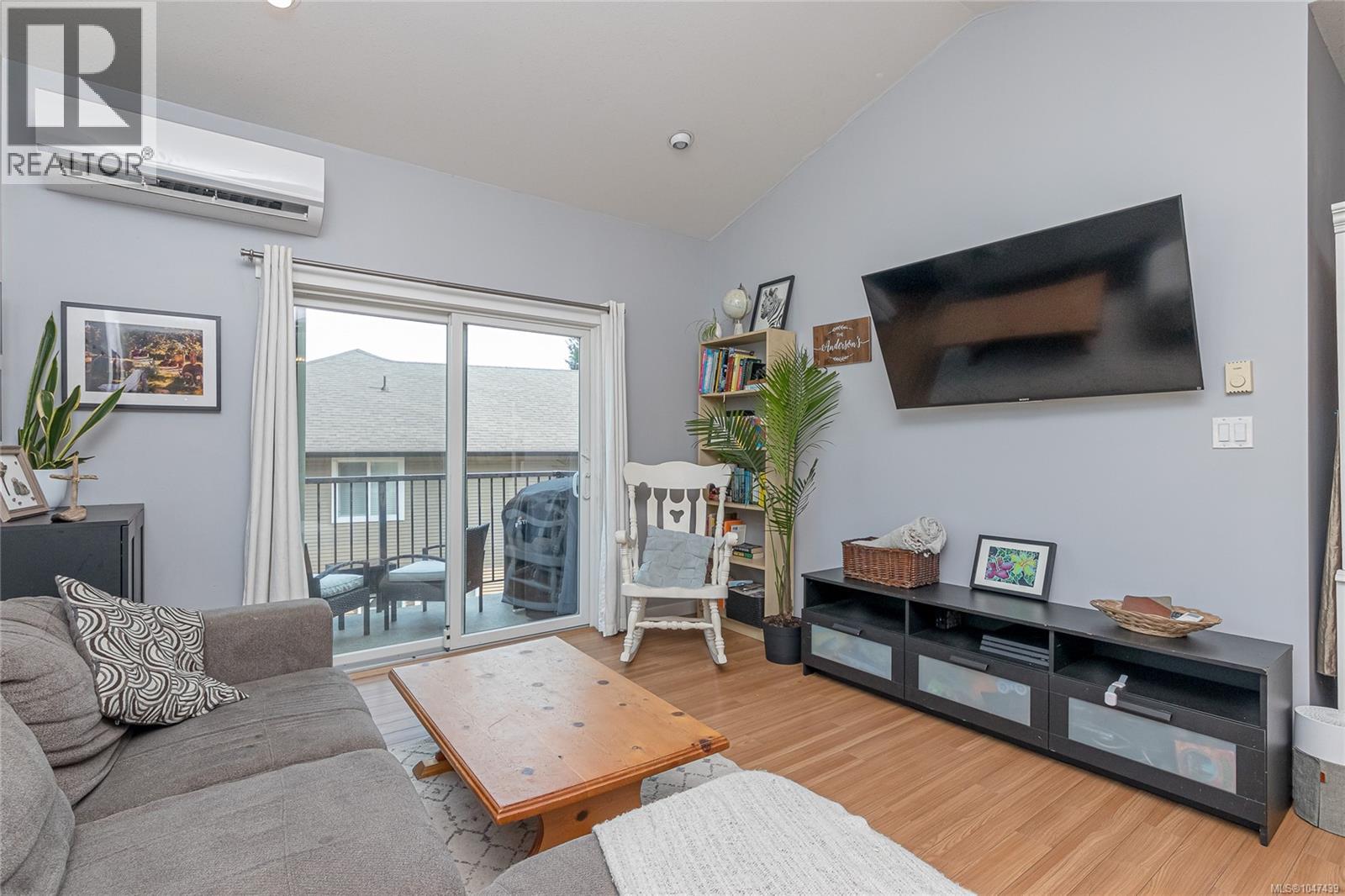 6183 Drombeg Pl Property Photo 11