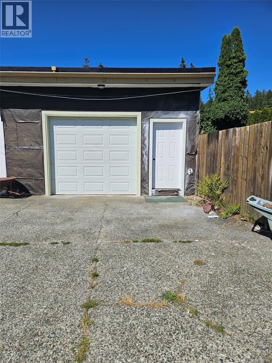1 6072 Grandview Rd Property Photo 1