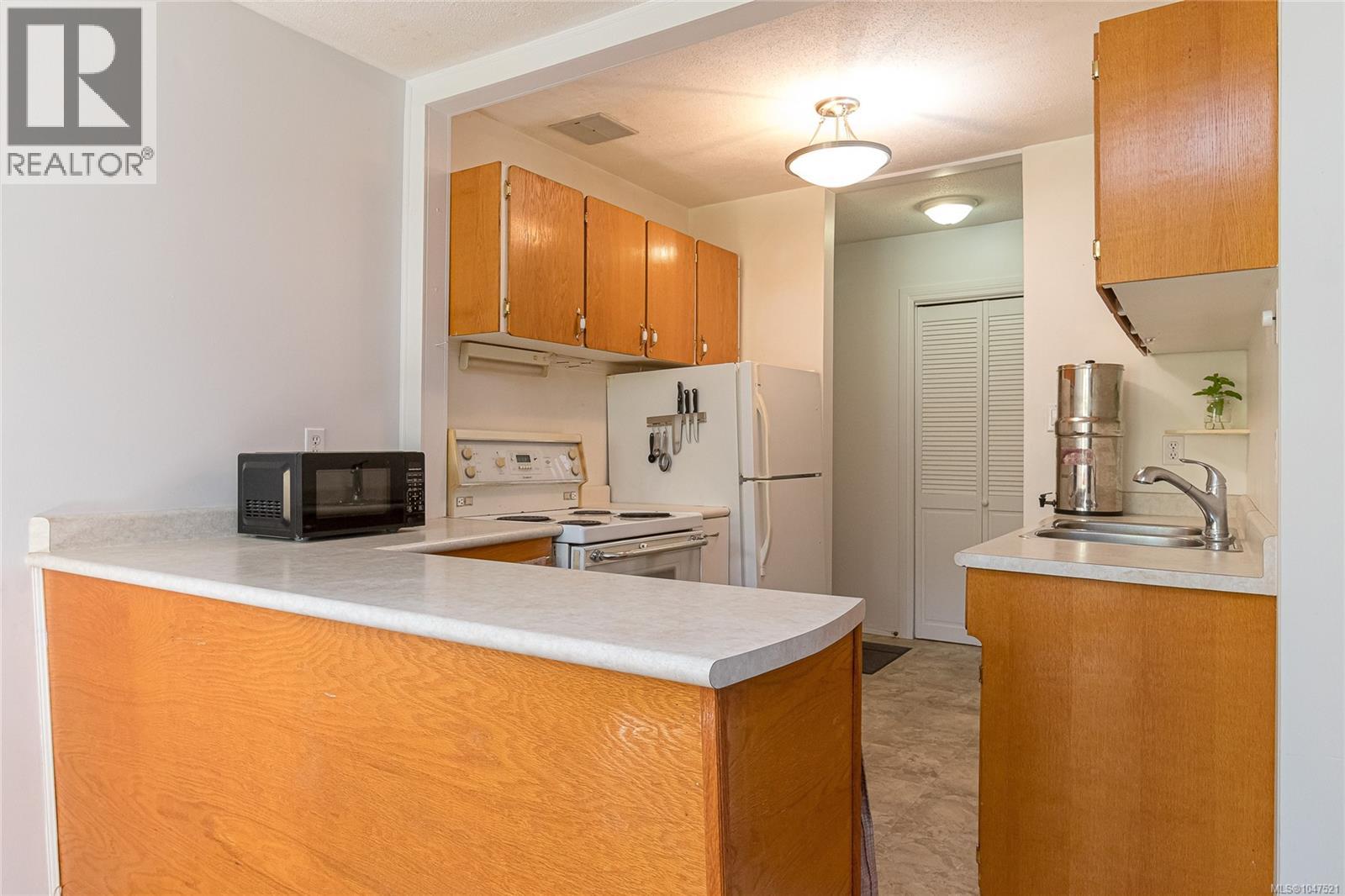 102 3244 Seaton St Property Photo 6