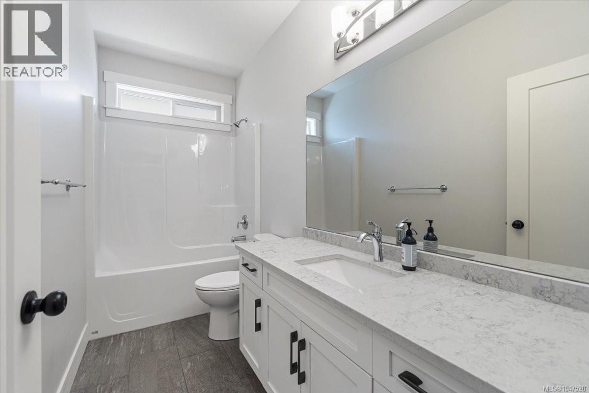 3825 Marjorie Way Property Photo 17
