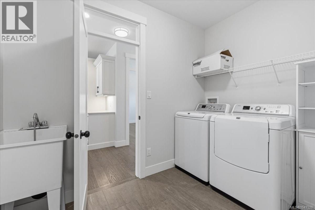 3825 Marjorie Way Property Photo 20