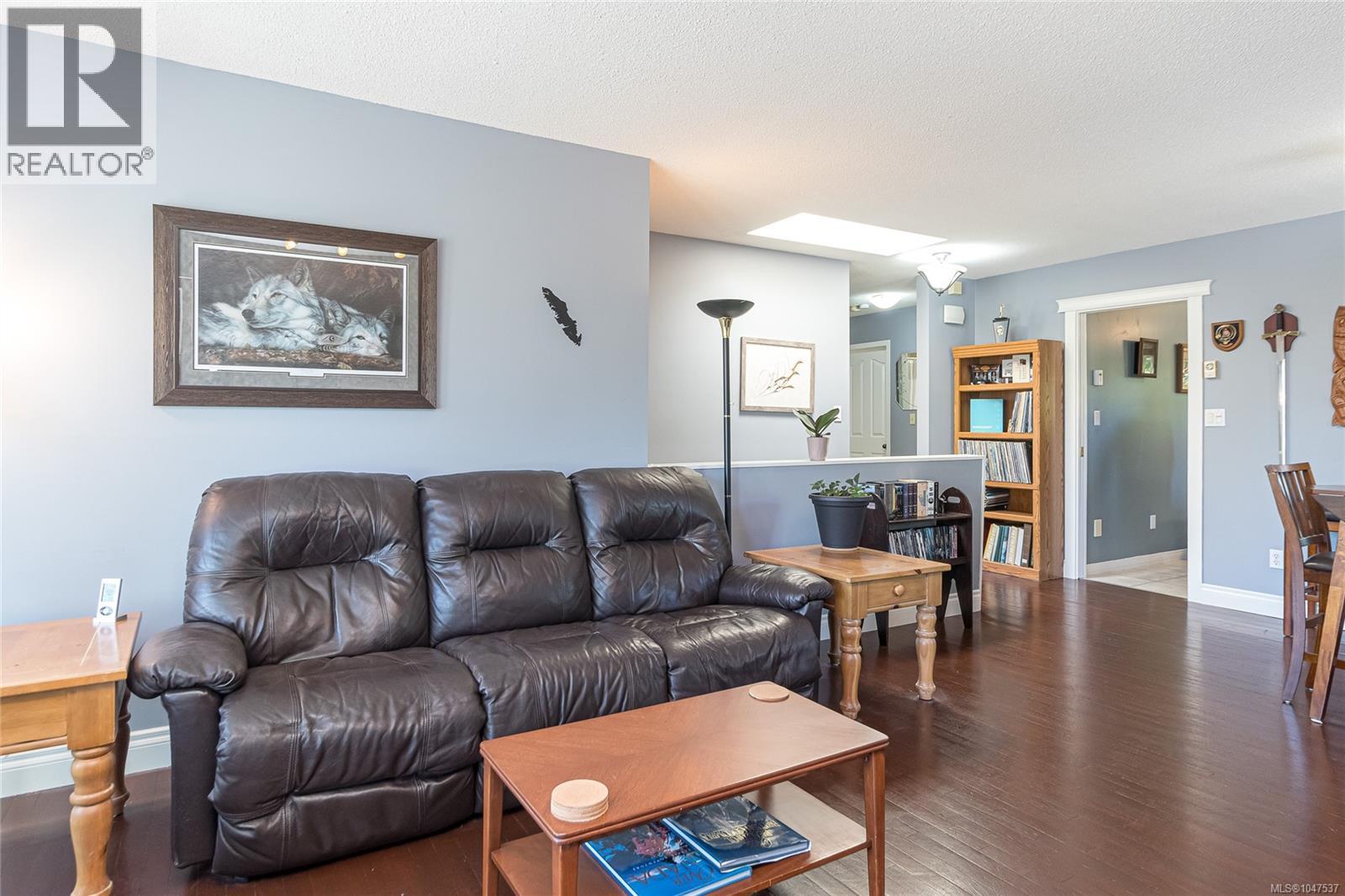 6736 Rhodonite Dr Property Photo 12