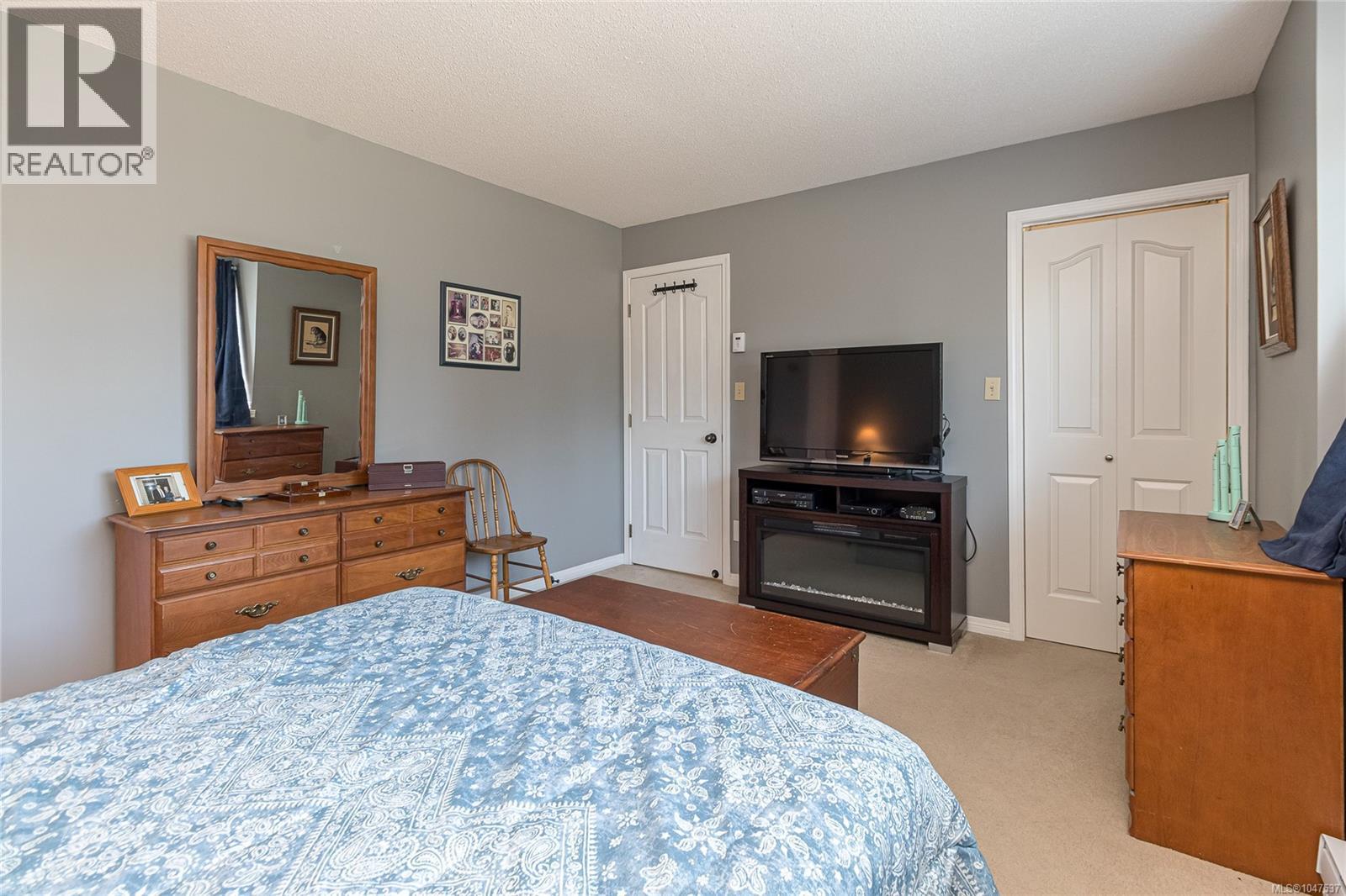 6736 Rhodonite Dr Property Photo 15