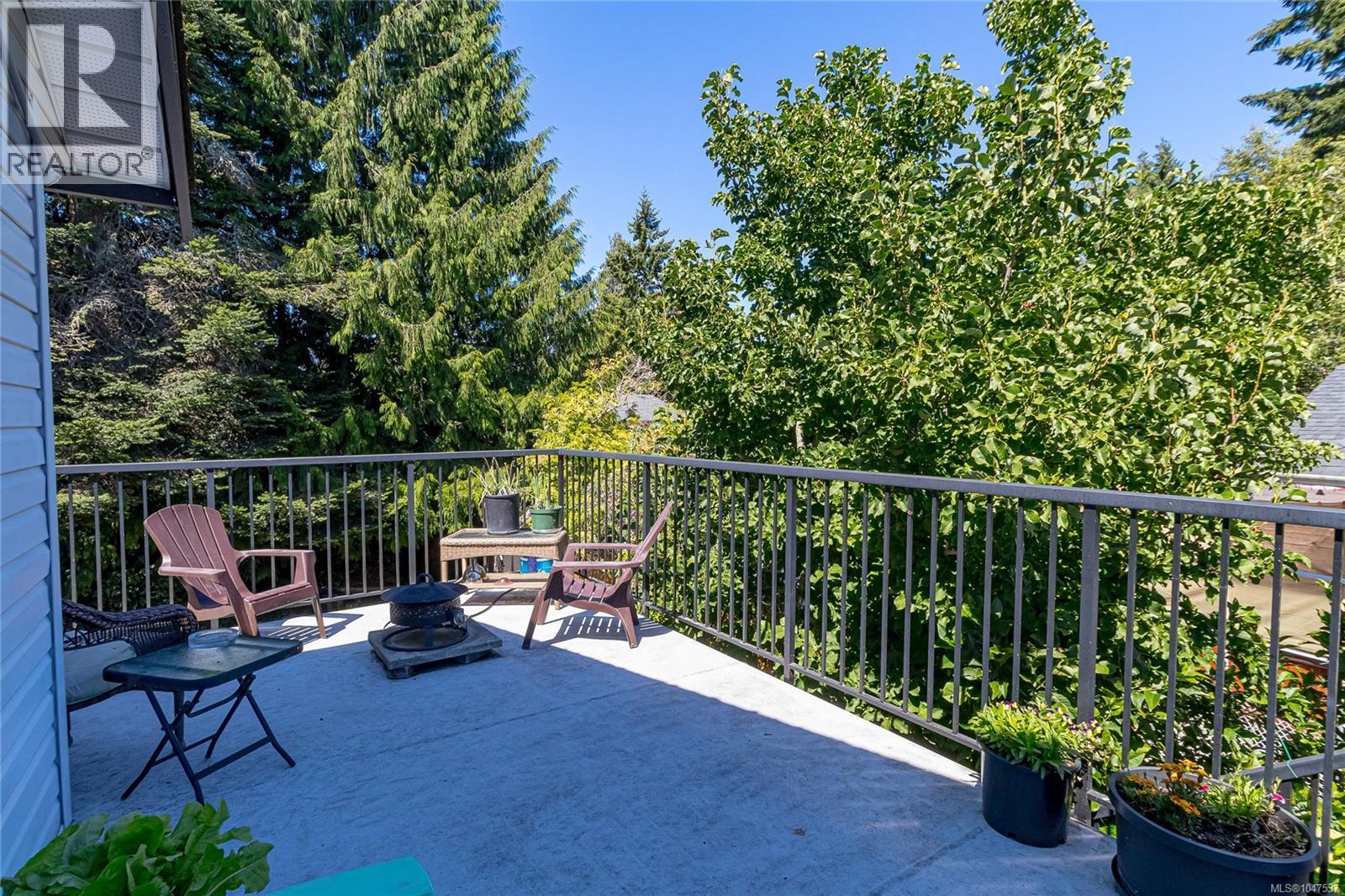 6736 Rhodonite Dr Property Photo 19