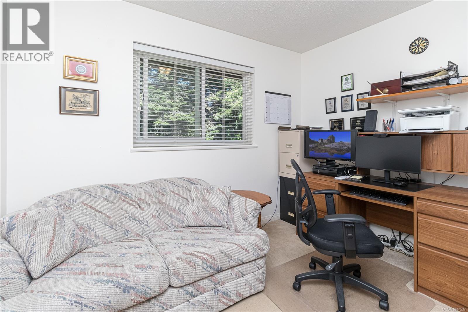 6736 Rhodonite Dr Property Photo 21