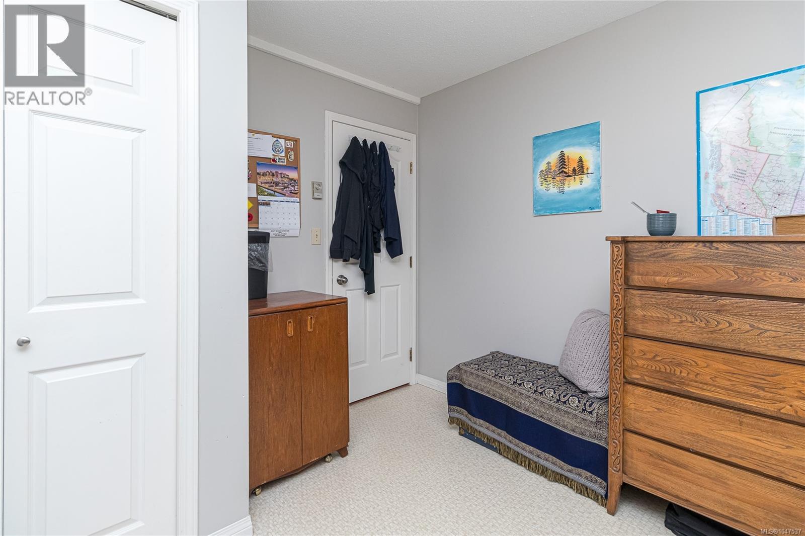 6736 Rhodonite Dr Property Photo 30