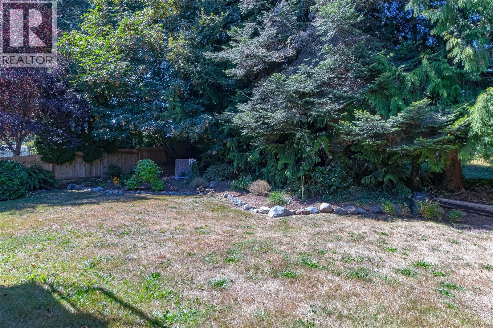 6736 Rhodonite Dr Property Photo 33