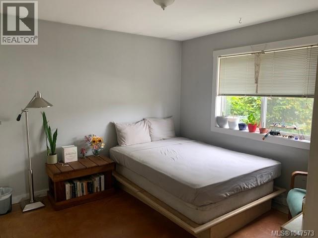 451 Neill St Property Photo 10
